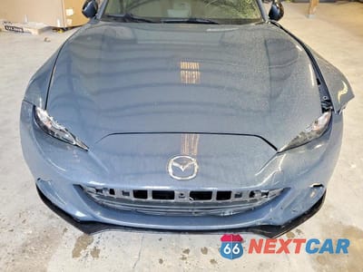 Zdjęcie 12 z 13 samochodu: 2021 MAZDA MX-5 MIATA CLUB VIN:JM1NDAL77M0460299 - miniatura
