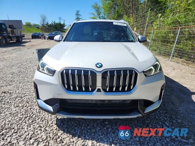 Piąte zdjęcie samochodu w środku: 2023 BMW X1 XDRIVE28I VIN:WBX73EF01P5Y22817 - miniatura