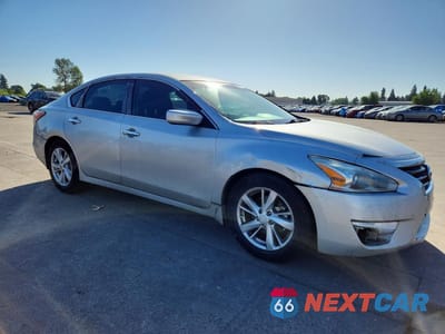 Czwarte zdjęcie samochodu z boku: 2014 NISSAN ALTIMA 2.5 SV VIN:1N4AL3AP4EC299335 - miniatura