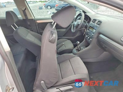Zdjęcie 10 z 13 samochodu: 2011 VOLKSWAGEN GOLF VIN:WVWAA7AJ7BW018710 - miniatura