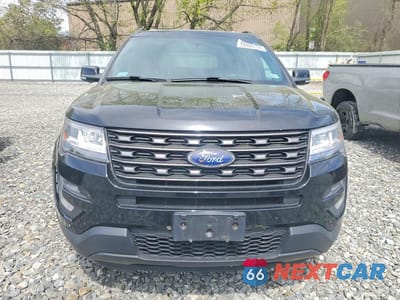 Piąte zdjęcie samochodu w środku: 2017 FORD EXPLORER XLT VIN:1FM5K8D80HGC87949 - miniatura