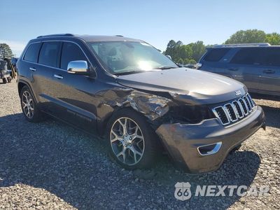 Czwarte zdjęcie samochodu z boku: 2019 JEEP GRAND CHEROKEE LIMITED VIN:1C4RJEBG9KC673561 - miniatura