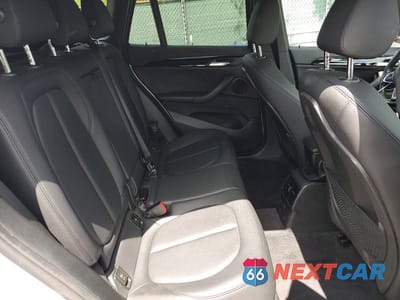 Zdjęcie 10 z 12 samochodu: 2020 BMW X1 SDRIVE28I VIN:WBXJG7C03L5P72085 - miniatura