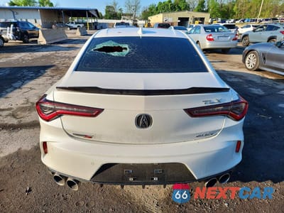 Zdjęcie 6 z 13 samochodu: 2023 ACURA TLX TYPE S VIN:19UUB7F04PA001007 - miniatura