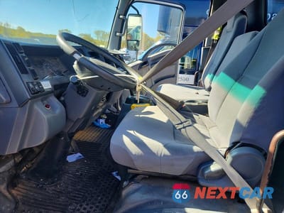 Zdjęcie 7 z 13 samochodu: 2017 ISUZU NPR HD REFUSE TRUCK VIN:54DC4W1B6HS800043 - miniatura