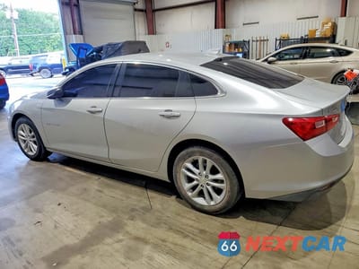 Drugie zdjęcie samochodu z przodu: 2018 CHEVROLET MALIBU LT VIN:1G1ZD5ST8JF124668 - miniatura