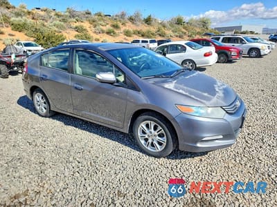 Czwarte zdjęcie samochodu z boku: 2010 HONDA INSIGHT EX VIN:JHMZE2H7XAS031976 - miniatura