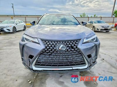 Piąte zdjęcie samochodu w środku: 2019 LEXUS UX 200 VIN:JTHY3JBH8K2017671 - miniatura