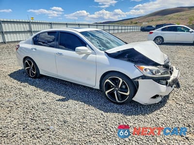 Czwarte zdjęcie samochodu z boku: 2017 HONDA ACCORD EXL VIN:1HGCR2F8XHA002874 - miniatura