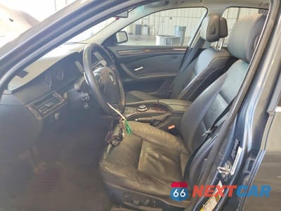 Zdjęcie 7 z 12 samochodu: 2008 BMW 528 XI VIN:WBANV13548CZ60000 - miniatura