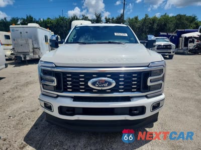 Piąte zdjęcie samochodu w środku: 2026 FORD F350 SUPER DUTY VIN:1FT8W3DM3TED33011 - miniatura