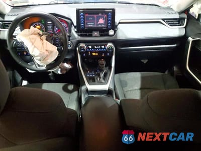 Zdjęcie 8 z 13 samochodu: 2020 TOYOTA RAV4 XLE VIN:2T3P1RFV4LW137106 - miniatura