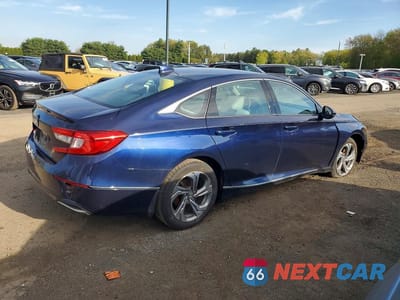 Trzecie zdjęcie samochodu z tyłu: 2018 HONDA ACCORD EXL VIN:1HGCV1F51JA119034 - miniatura