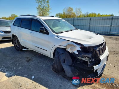 Czwarte zdjęcie samochodu z boku: 2020 JEEP GRAND CHEROKEE LIMITED VIN:1C4RJFBG9LC363238 - miniatura
