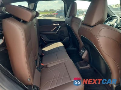 Zdjęcie 11 z 13 samochodu: 2025 BMW X1 XDRIVE28I VIN:WBX73EF07S5349112 - miniatura