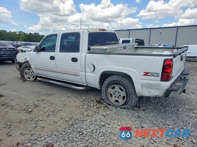 Drugie zdjęcie samochodu z przodu: 2004 CHEVROLET SILVERADO K1500 VIN:2GCEK13T341344461 - miniatura