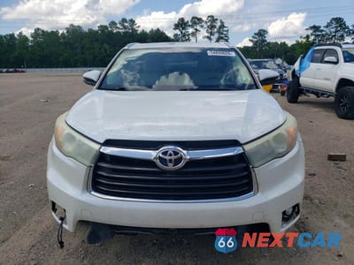 Piąte zdjęcie samochodu w środku: 2016 TOYOTA HIGHLANDER LIMITED VIN:5TDYKRFH4GS136962 - miniatura