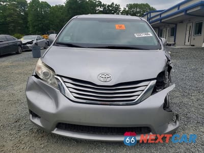 Piąte zdjęcie samochodu w środku: 2017 TOYOTA SIENNA LE VIN:5TDKZ3DC9HS831798 - miniatura