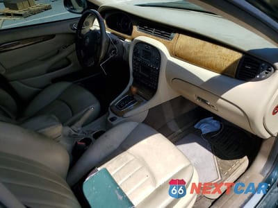 Zdjęcie 8 z 12 samochodu: 2004 JAGUAR X-TYPE 3.0 VIN:SAJEA51C34WE00845 - miniatura
