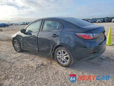 Drugie zdjęcie samochodu z przodu: 2016 SCION IA BASE VIN:3MYDLBZV0GY108607 - miniatura
