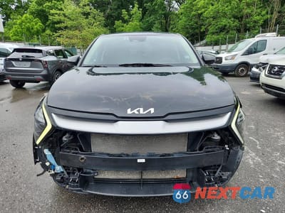 Piąte zdjęcie samochodu w środku: 2024 KIA SPORTAGE LX VIN:KNDPUCDF8R7310128 - miniatura