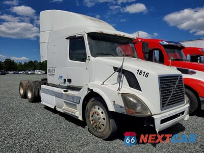 2005 VOLVO VNL SEMI TRUCK 4V4NC9GH65N390260 - główne zdjęcie licytacji z USA - miniatura