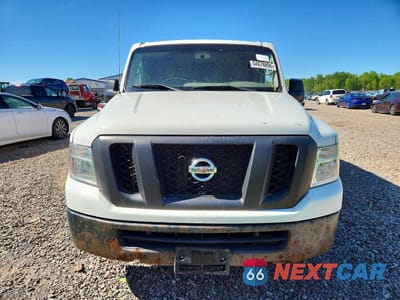 Piąte zdjęcie samochodu w środku: 2017 NISSAN NV 2500 HD SV VIN:1N6BF0KY8HN807470 - miniatura