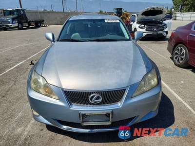 Piąte zdjęcie samochodu w środku: 2008 LEXUS IS 250 VIN:JTHBK262582068056 - miniatura