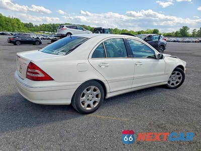 Trzecie zdjęcie samochodu z tyłu: 2006 MERCEDES-BENZ C 280 4MATIC VIN:WDBRF92HX6F776850 - miniatura