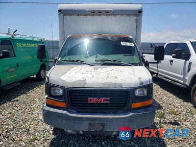 Piąte zdjęcie samochodu w środku: 2004 GMC SAVANA CUTAWAY G3500 VIN:1GDJG31U941908106 - miniatura