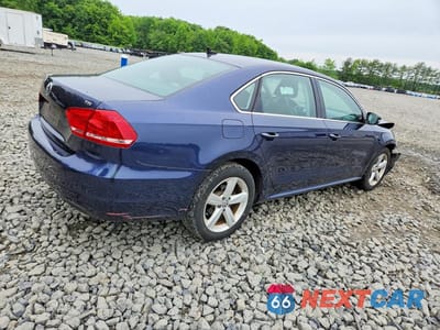 Trzecie zdjęcie samochodu z tyłu: 2015 VOLKSWAGEN PASSAT S VIN:1VWAT7A36FC101769 - miniatura