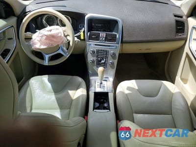 Zdjęcie 8 z 12 samochodu: 2012 VOLVO XC60 3.2 VIN:YV4952DLXC2290908 - miniatura