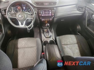 Zdjęcie 8 z 13 samochodu: 2018 NISSAN ROGUE SV VIN:5N1AT2MV8JC733258 - miniatura