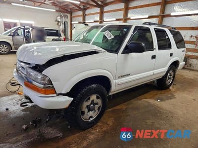 2003 CHEVROLET BLAZER 1GNDT13XX3K173452 - główne zdjęcie licytacji z USA - miniatura