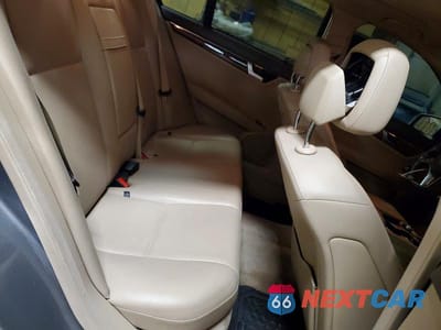Zdjęcie 10 z 12 samochodu: 2012 MERCEDES-BENZ C 300 4MATIC VIN:WDDGF8BB5CF908798 - miniatura