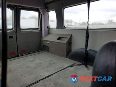 Zdjęcie 11 z 13 samochodu: 2012 FORD ECONOLINE E250 VAN VIN:1FTNS2EL9CDA08920 - miniatura