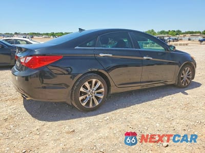 Trzecie zdjęcie samochodu z tyłu: 2013 HYUNDAI SONATA SE VIN:5NPEC4AC6DH783623 - miniatura