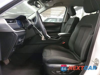 Zdjęcie 7 z 12 samochodu: 2023 JEEP GRAND CHEROKEE LAREDO VIN:1C4RJHAG5P8866853 - miniatura
