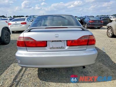 Zdjęcie 6 z 12 samochodu: 1998 HONDA ACCORD LX VIN:1HGCG5648WA077204 - miniatura