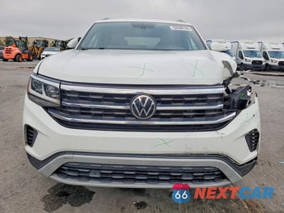 Piąte zdjęcie samochodu w środku: 2020 VOLKSWAGEN ATLAS CROSS SPORT SE VIN:1V25E2CA4LC217186 - miniatura