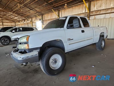 2003 CHEVROLET SILVERADO K2500 HEAVY DUTY 1GCHK29103E109778 - główne zdjęcie licytacji z USA - miniatura