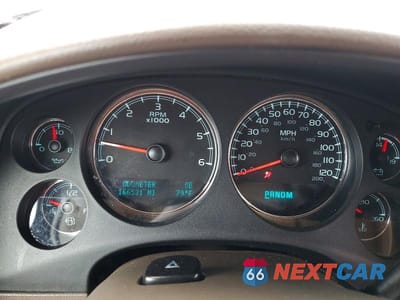Zdjęcie 9 z 14 samochodu: 2013 CHEVROLET TAHOE C1500 LT VIN:1GNSCBE08DR376071 - miniatura