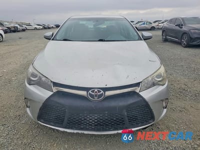 Piąte zdjęcie samochodu w środku: 2016 TOYOTA CAMRY SE VIN:4T1BF1FKXGU120070 - miniatura
