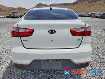 Zdjęcie 6 z 12 samochodu: 2016 KIA RIO LX VIN:KNADM4A33G6575381 - miniatura