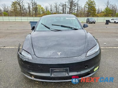 Piąte zdjęcie samochodu w środku: 2024 TESLA MODEL 3 VIN:5YJ3E1EA1RF730343 - miniatura