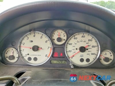 Zdjęcie 9 z 12 samochodu: 2002 MAZDA MX-5 MIATA BASE VIN:JM1NB353320229389 - miniatura