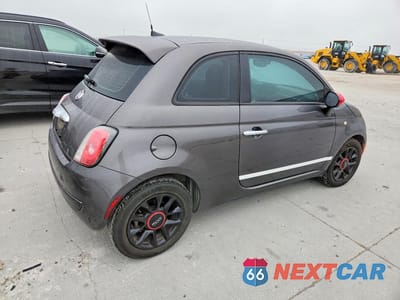 Trzecie zdjęcie samochodu z tyłu: 2016 FIAT 500 POP VIN:3C3CFFARXGT248530 - miniatura