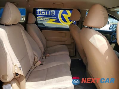 Zdjęcie 11 z 13 samochodu: 2017 KIA SEDONA LX VIN:KNDMB5C16H6226470 - miniatura