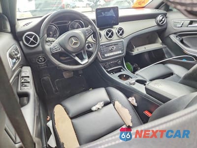 Zdjęcie 8 z 12 samochodu: 2018 MERCEDES-BENZ GLA 250 VIN:WDCTG4EB1JJ406269 - miniatura