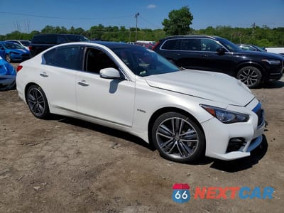 Czwarte zdjęcie samochodu z boku: 2014 INFINITI Q50 HYBRID SPORT VIN:JN1AV7AR2EM703551 - miniatura